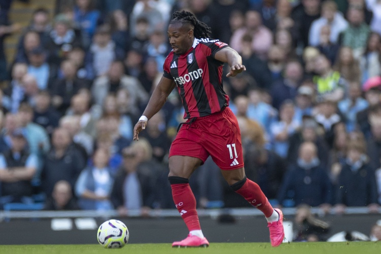 爱游戏登陆入口-BBC：西汉姆联即将签下富勒姆边锋特劳雷，转会费约200万英镑